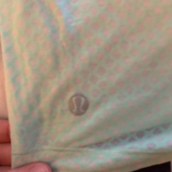 Lululemon top - Picture 6 of 6